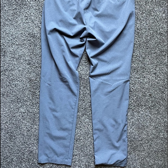 Mens Under Armour Pants (tapered) - Picture 3 of 3